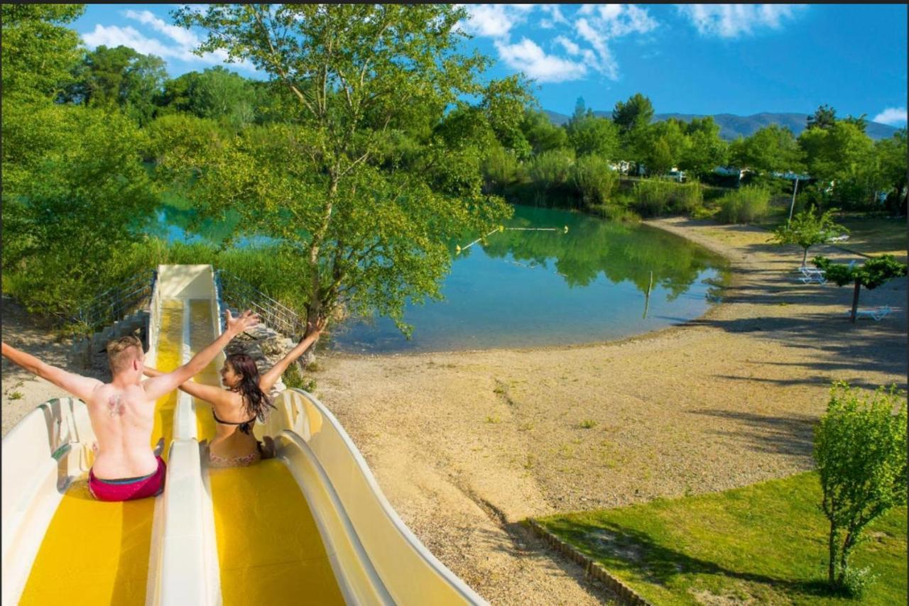 Camping Domaine Des Iscles La Roque-d'Antheron Exterior foto